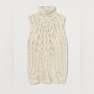 H&M Sleeveless Cream Turtleneck Sweater Vest